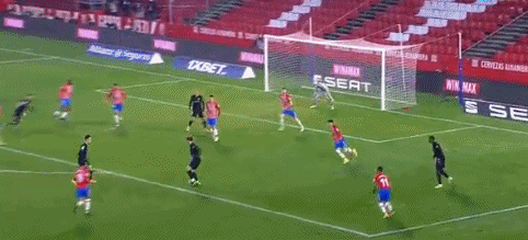 德转列中锋身价榜：哈兰德1.8亿欧居首，姆巴佩第二