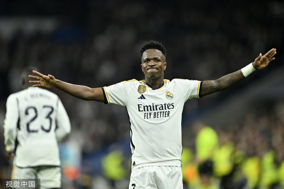 对手简直被打自闭