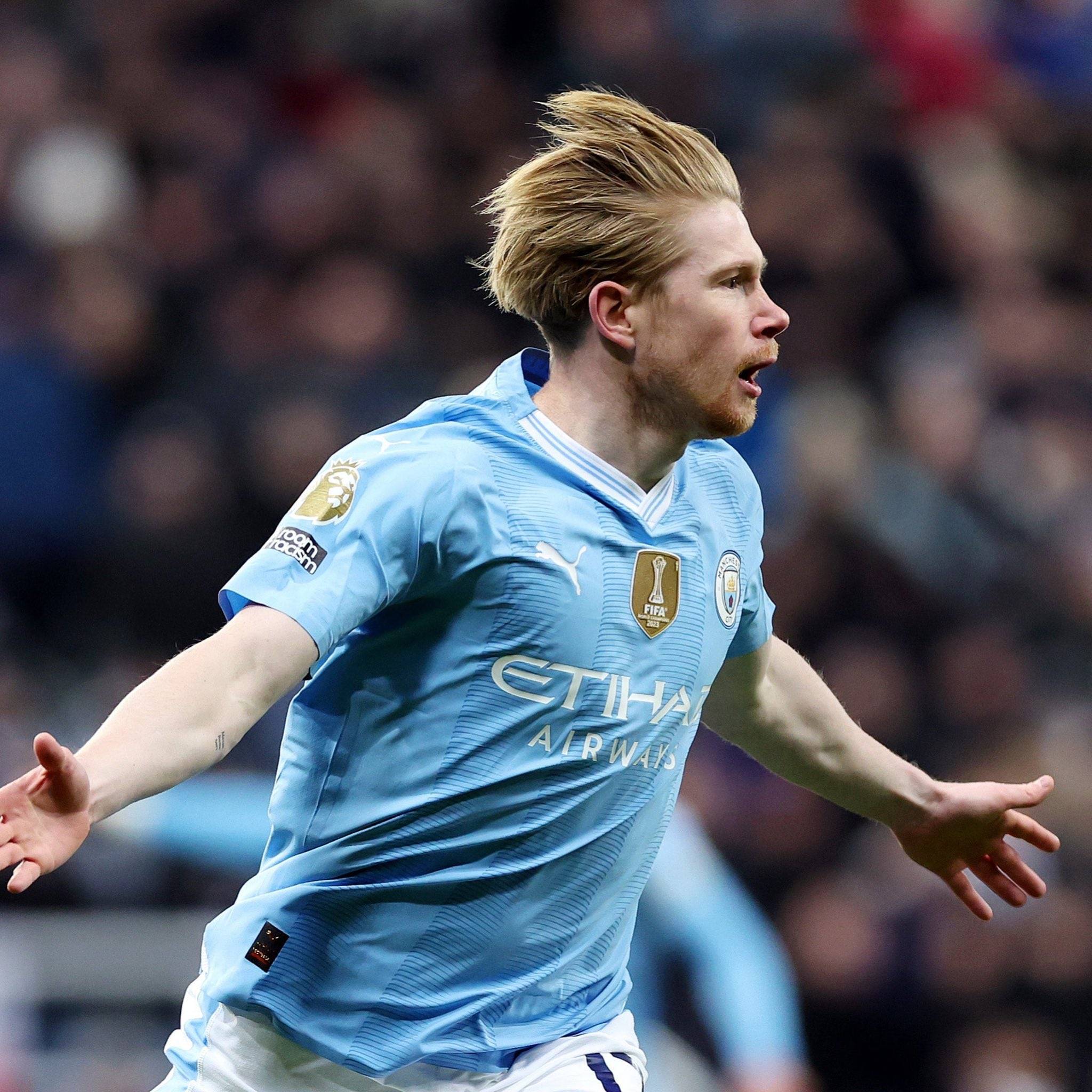 很抢手！每日邮报：冬窗有12家俱乐部希望签下梅努