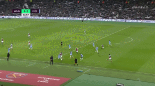 凯尔特人本赛季对50%胜率球队拿到7胜，全联盟仅次于活塞